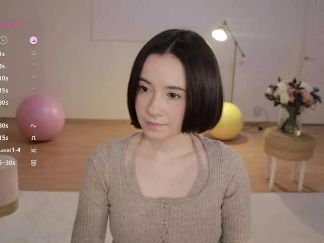 -FemaleEssence- from BongaCams