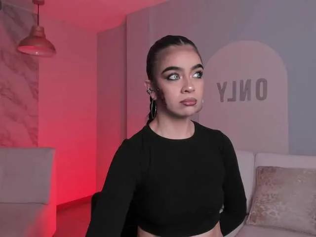 AlanaCraft from BongaCams