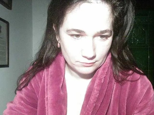 AmanelWhite from BongaCams