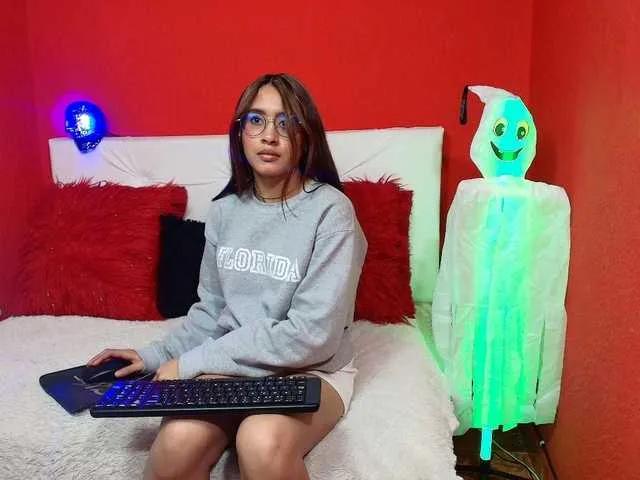 amy-lennox from BongaCams