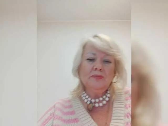 Watch BESTija-1, she wants to masturbate for you BESTija-1 from BongaCams