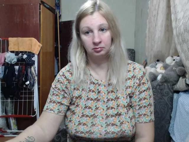BustyBlondy from BongaCams