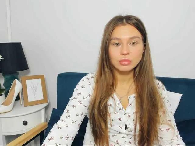 Explore cute model CamilaPretty CamilaPretty from BongaCams