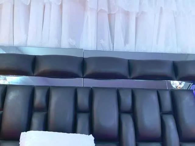 DahianaMoss from BongaCams