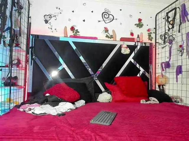 Dreamgirlss from BongaCams