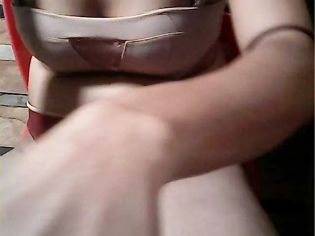 flowerhairypinay from BongaCams