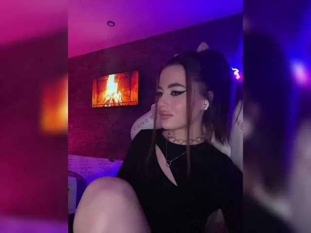 Checkout dirty stripper HotGirlEva HotGirlEva from BongaCams