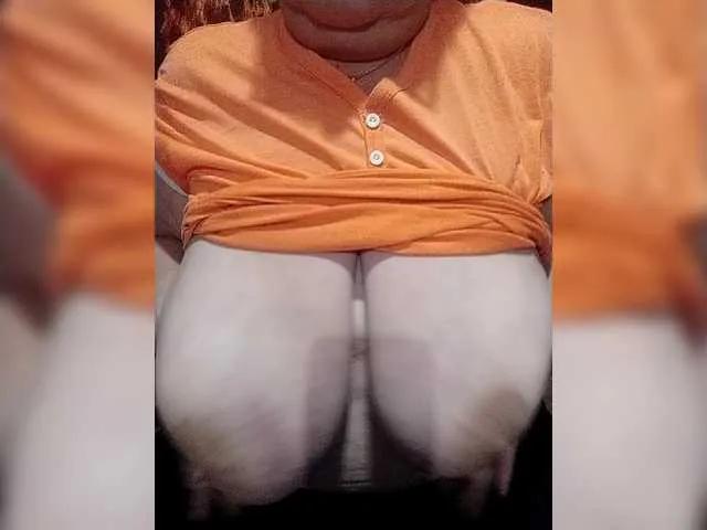 Admire 40 years old KristinaExcite from BongaCams KristinaExcite from BongaCams