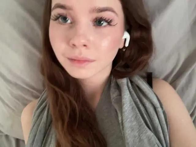 Lil-RO-XO from BongaCams