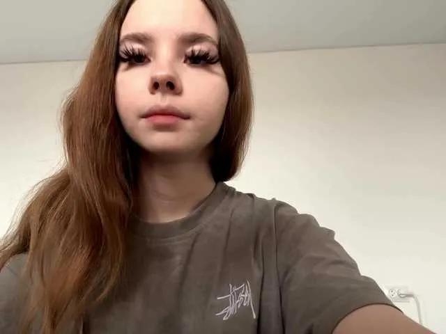 Lil-RO-XO from BongaCams