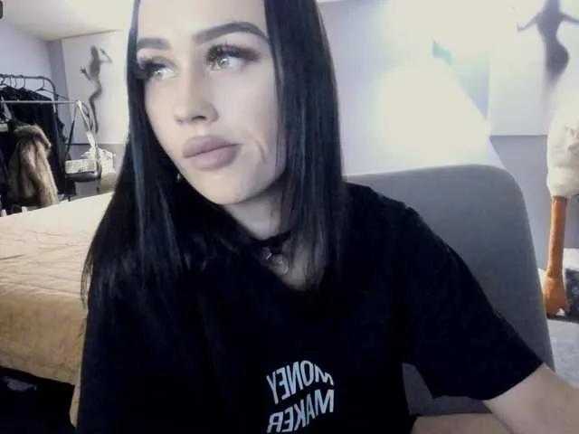 LisaJohnson from BongaCams