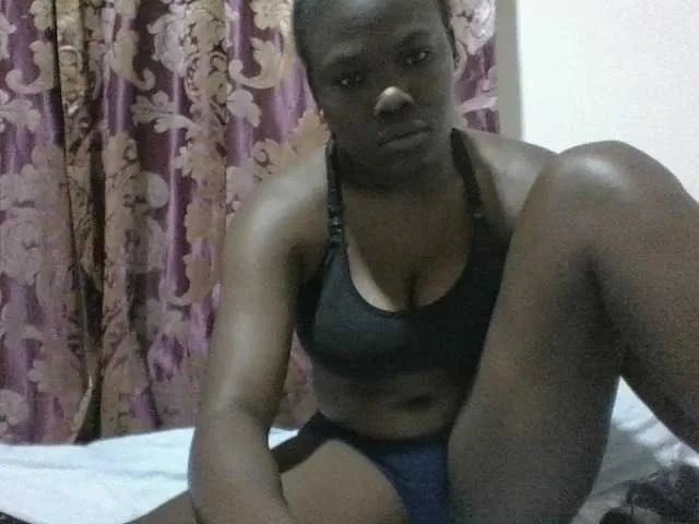 lovelymeli from BongaCams