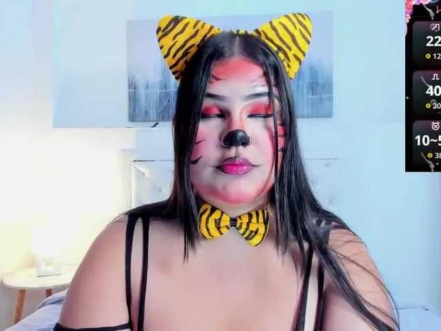 Admire BongaCams's LucyColleen LucyColleen from BongaCams