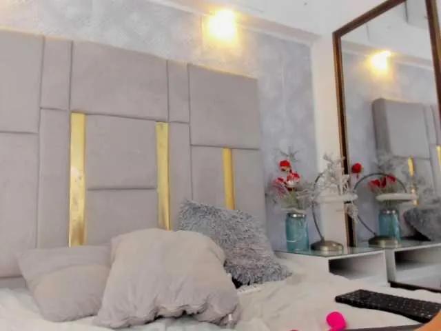 MilaSaenz from BongaCams