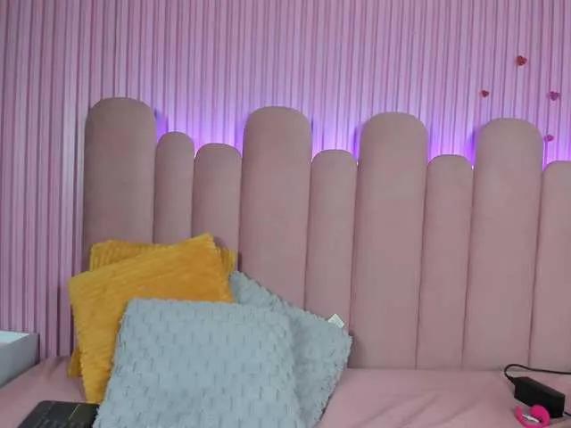 PerlaaRouse from BongaCams