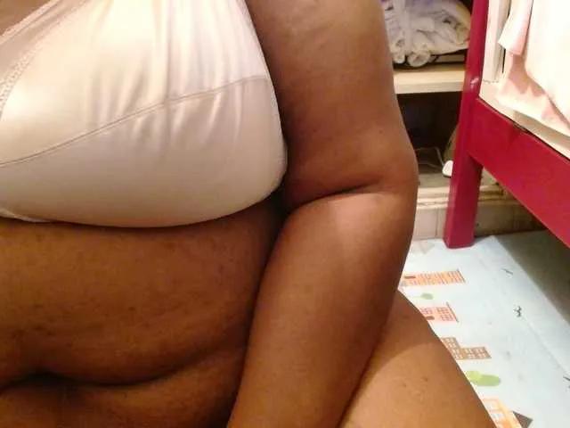 Masturbate to BongaCams's Sexiemama Sexiemama from BongaCams