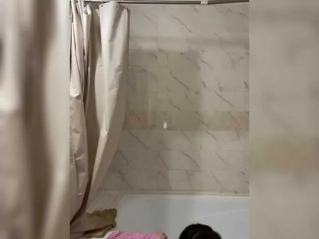 SweetySlice from BongaCams