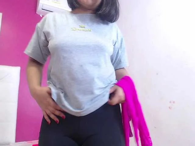 tiny-whore from BongaCams