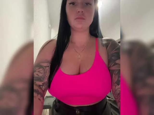TokionaJoe from BongaCams