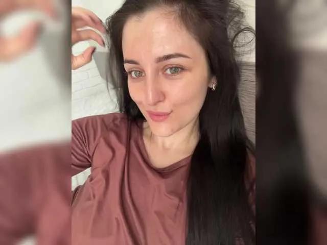 Viksi66 from BongaCams