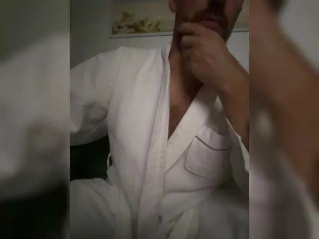 VolnaV from BongaCams