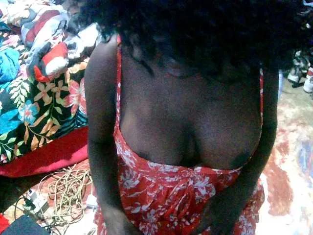 zoraSWEET from BongaCams