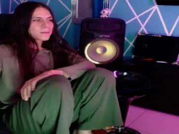 Try Chaturbate's Chico_explosivo chico_explosivo from Chaturbate