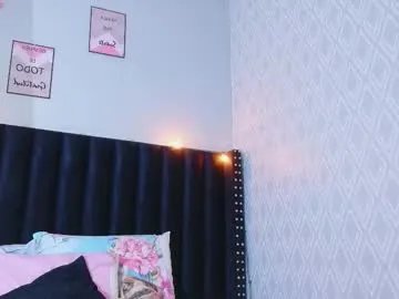 dirtylittleslutt_ from Chaturbate