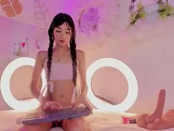 emmaduque from Chaturbate