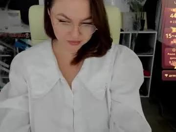 Checkout Essensual_, she wants to masturbate for you essensual_ from Chaturbate