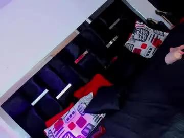 Join 29 years old evanllelyne from Chaturbate evanllelyne from Chaturbate