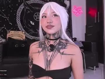 hazellwitch from Chaturbate