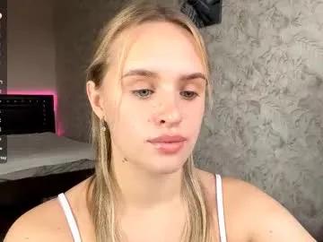 Checkout 18 years old hermiladziekan from Chaturbate hermiladziekan from Chaturbate