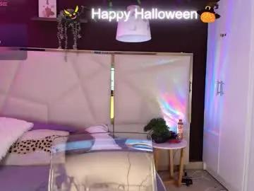 Masturbate to hot model Inndrahot inndrahot from Chaturbate