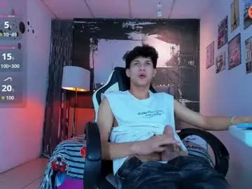 jason_graeats1 from Chaturbate