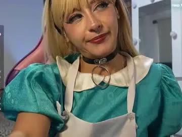 kikilepetite from Chaturbate