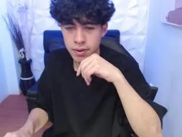 liil_boy from Chaturbate