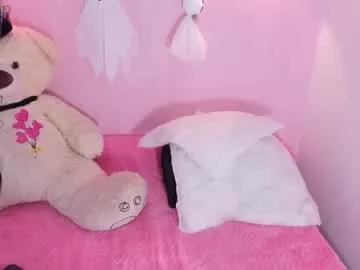 littlearii from Chaturbate