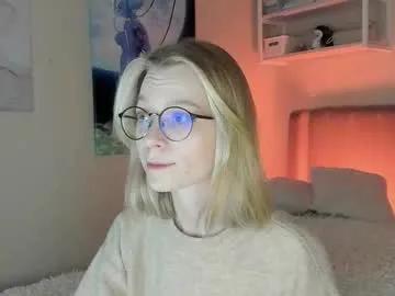 Watch Lunar_sofia, she wants to masturbate for you lunar_sofia from Chaturbate