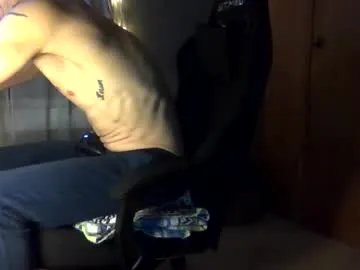 maskedyogaman from Chaturbate