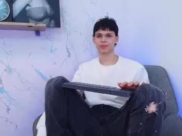 Discover sweet camslut Mykelcano mykelcano from Chaturbate