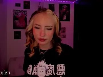 nixxie_ from Chaturbate