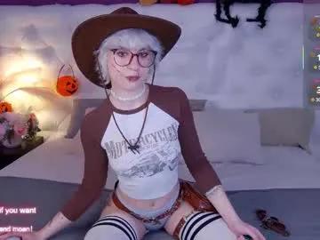 Discover Obedientt_, she wants to masturbate for you obedientt_ from Chaturbate
