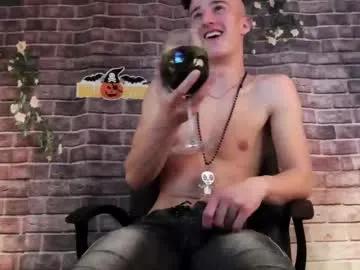 Cute Sirredy wants you to fuck his body now sirredy from Chaturbate