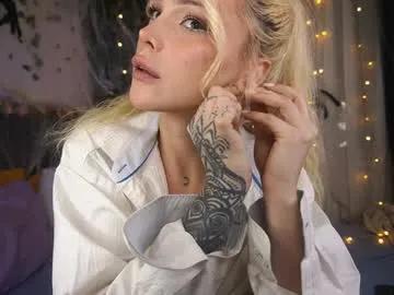 touch_me_if_you_can from Chaturbate