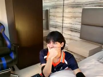 twinslovers_ from Chaturbate