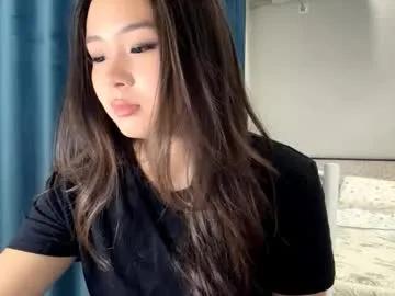 winterluchini from Chaturbate