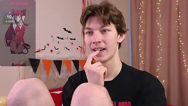 Watch 23 years old _Den1s_ from StripChat _Den1s_ from StripChat