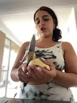 Discover Alice777_, she wants to masturbate for you Alice777_ from StripChat