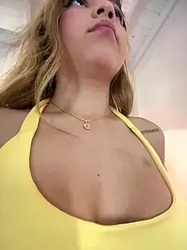 AngelBlushXXX from StripChat